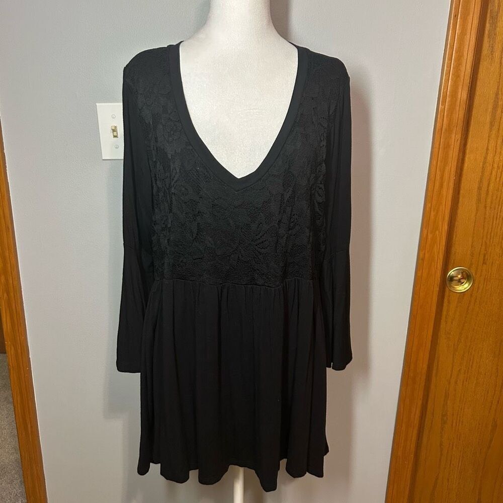 Torrid Super Soft Knit babydoll lace bell sleeve bohemian v neck black top size - Picture 3 of 11